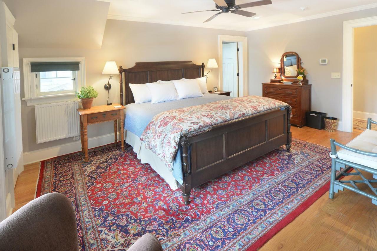 The Springwater Bed And Breakfast Saratoga Springs Ngoại thất bức ảnh