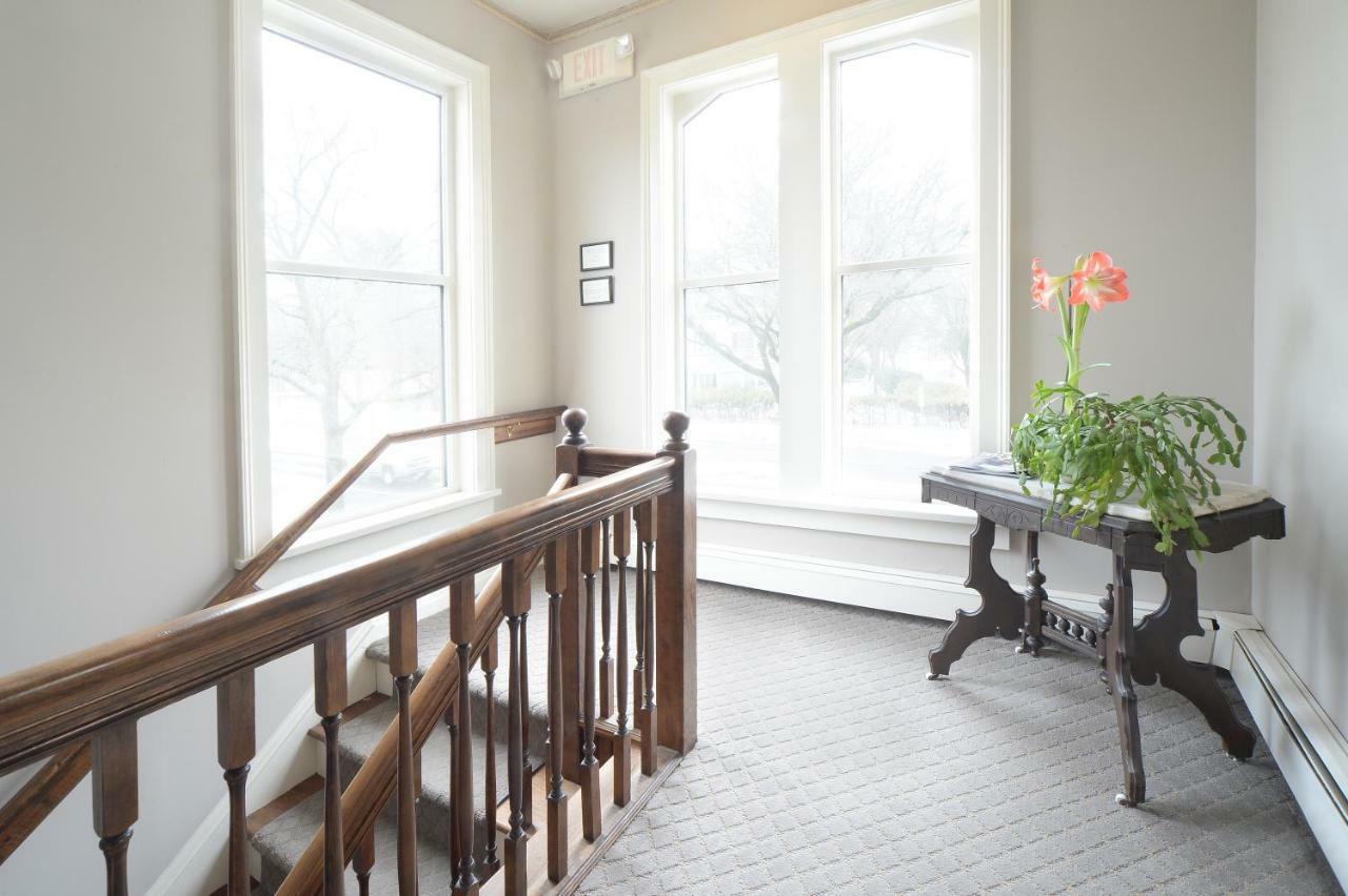 The Springwater Bed And Breakfast Saratoga Springs Ngoại thất bức ảnh