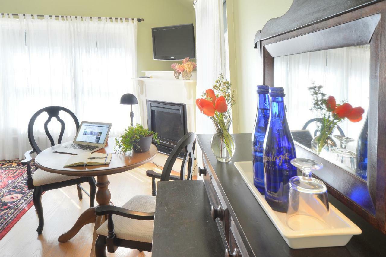 The Springwater Bed And Breakfast Saratoga Springs Ngoại thất bức ảnh