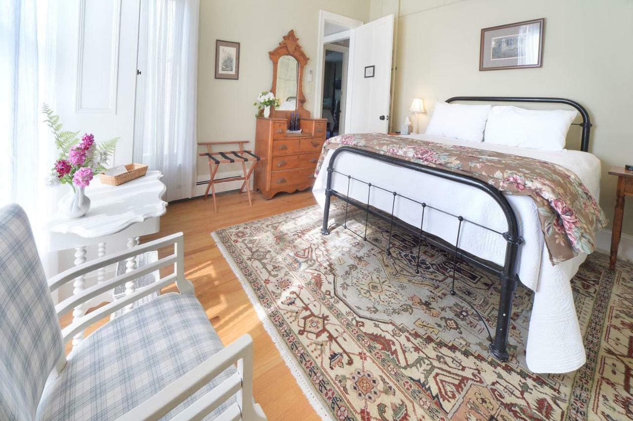 The Springwater Bed And Breakfast Saratoga Springs Ngoại thất bức ảnh