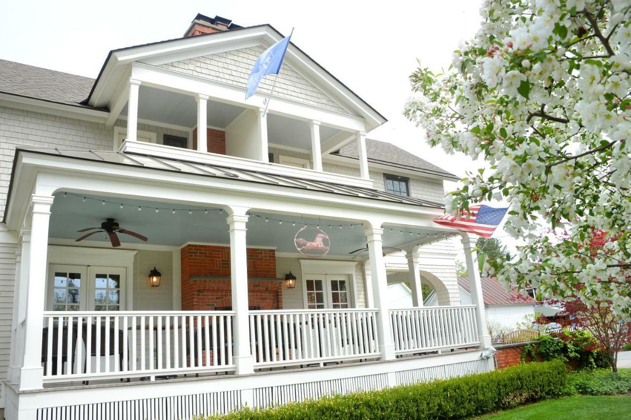 The Springwater Bed And Breakfast Saratoga Springs Ngoại thất bức ảnh