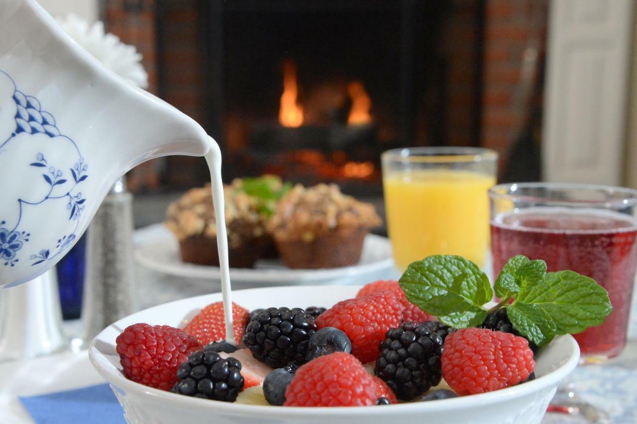 The Springwater Bed And Breakfast Saratoga Springs Ngoại thất bức ảnh