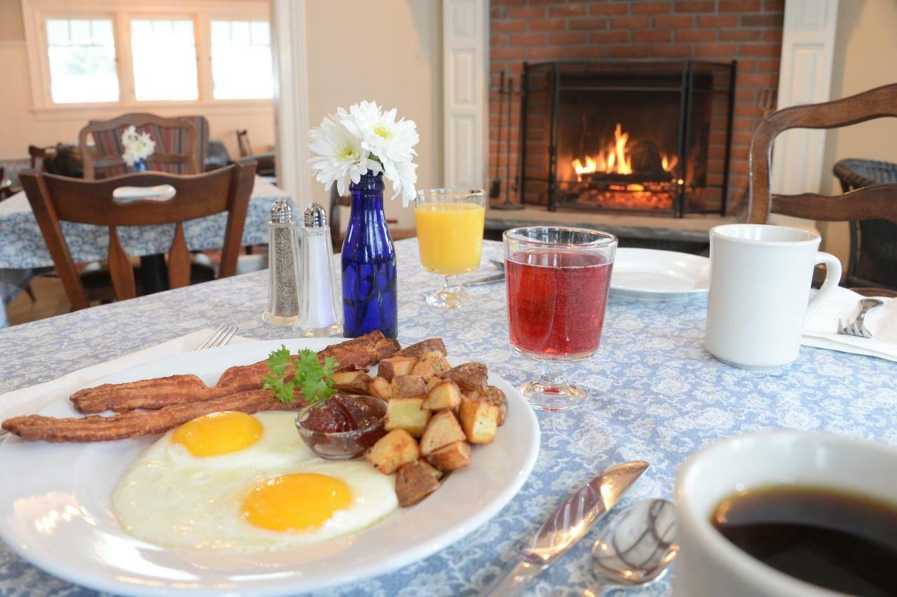 The Springwater Bed And Breakfast Saratoga Springs Ngoại thất bức ảnh